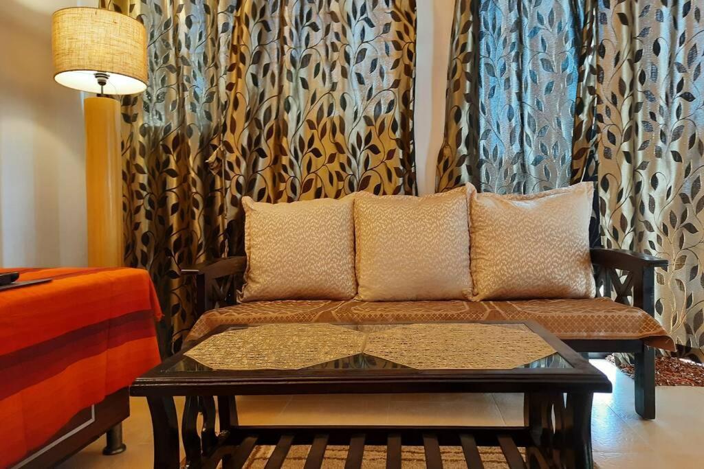 Joy Cottages - Premium Chalets, Vacation Home Rentals Карджат Экстерьер фото